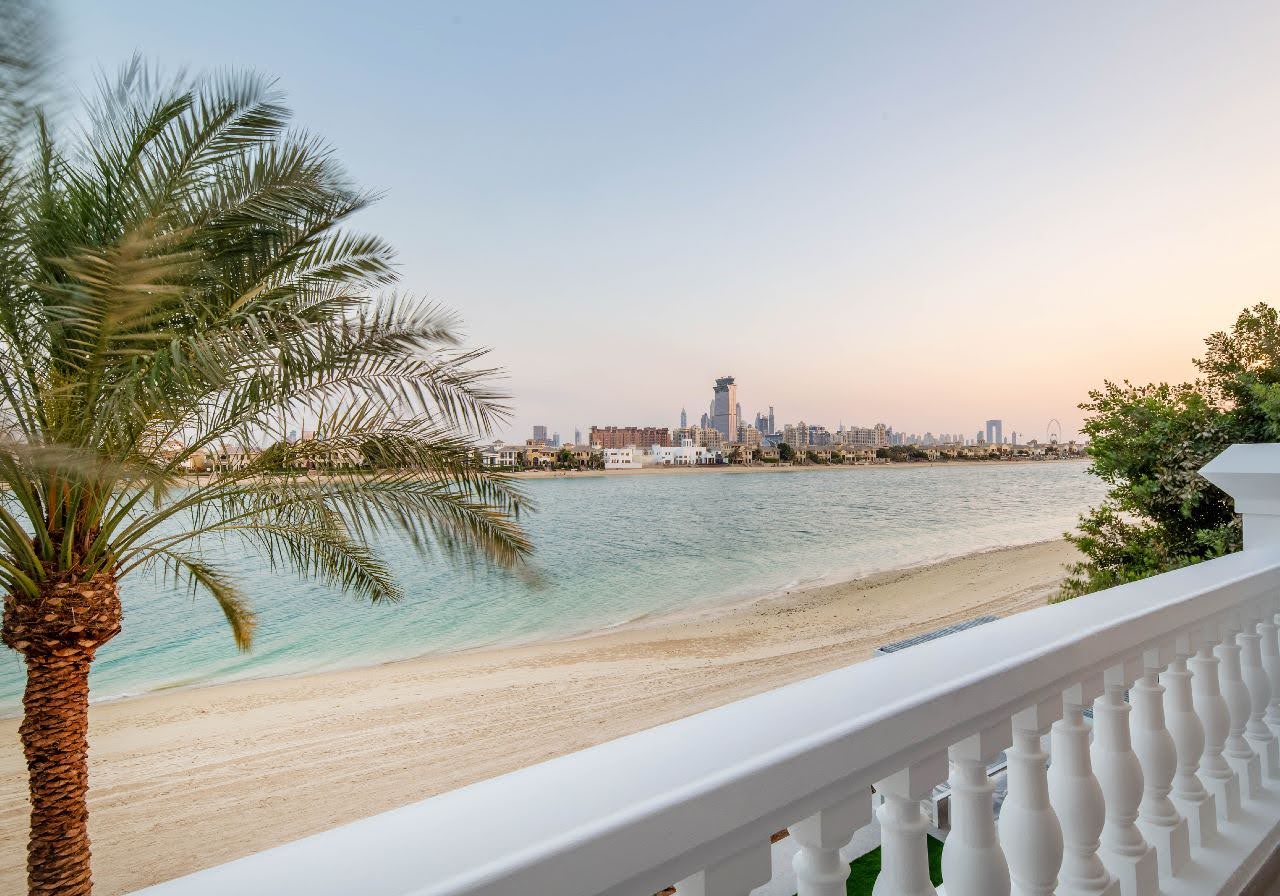 5 Bedroom villa at the palm jumeirah gallery image